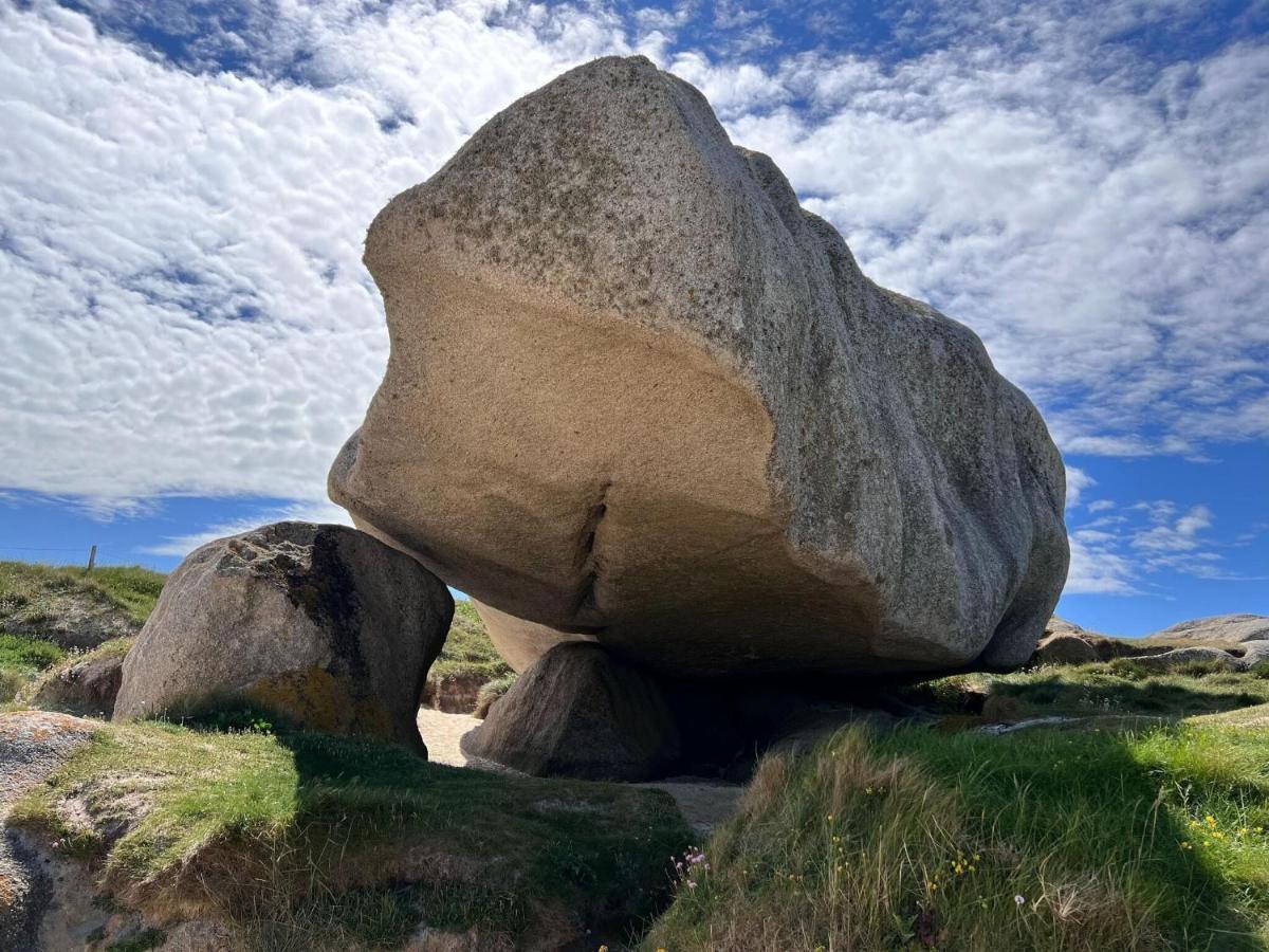 Natural Stone House Close To The Sea, Lannilis Bagian luar foto