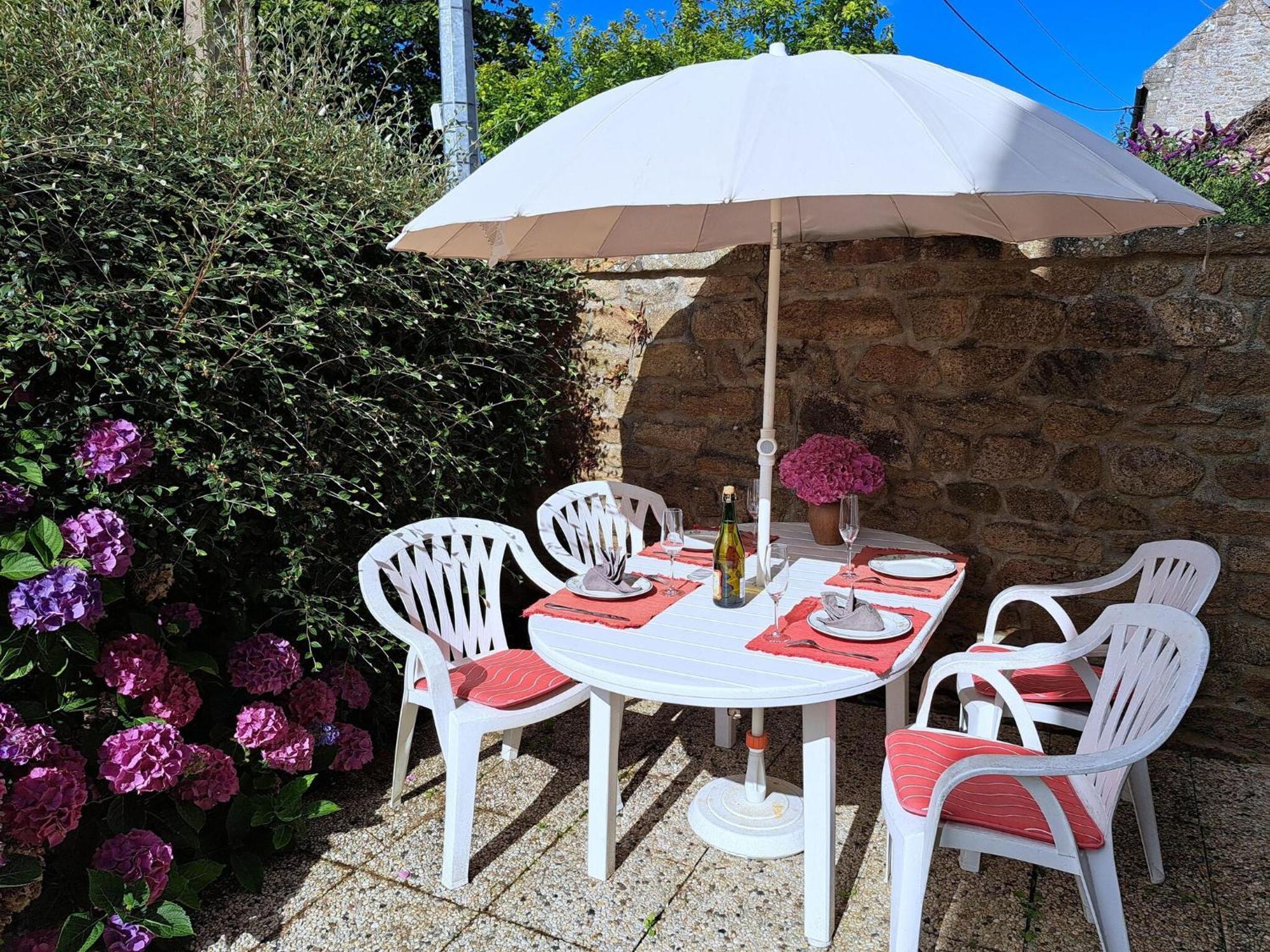 Natural Stone House Close To The Sea, Lannilis Bagian luar foto